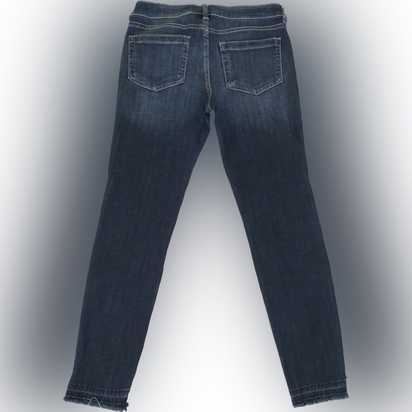 Vince Camuto Womens Jeans Size 27 Size 4 Dark Blue Wash Slim Leg Raw Angled Hem - Picture 12 of 12